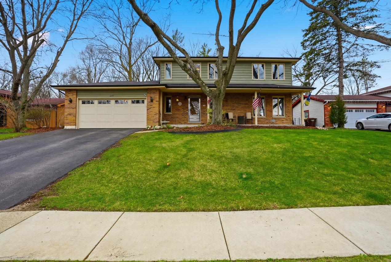 476 Gerry St., Woodstock, IL 60098