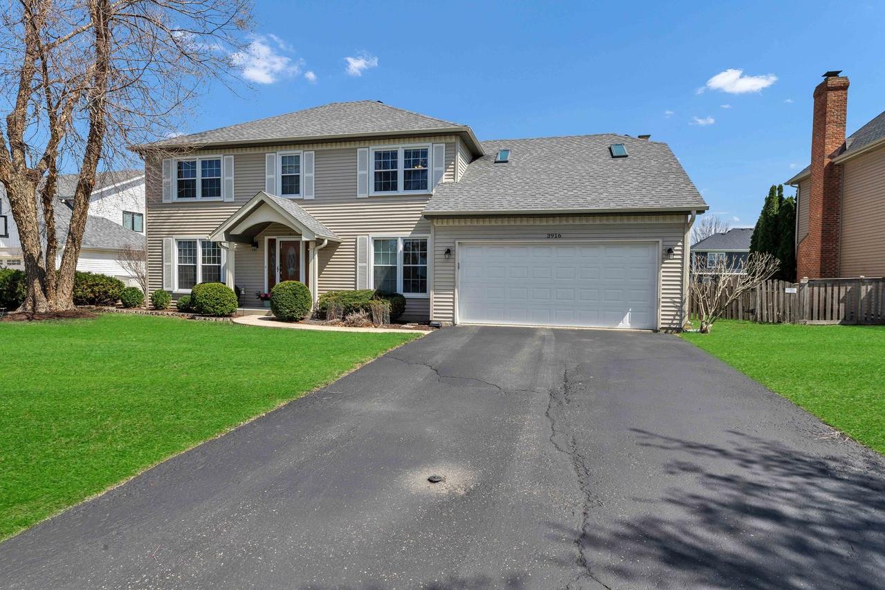 3916 Nighthawk Ct., Naperville, IL 60540