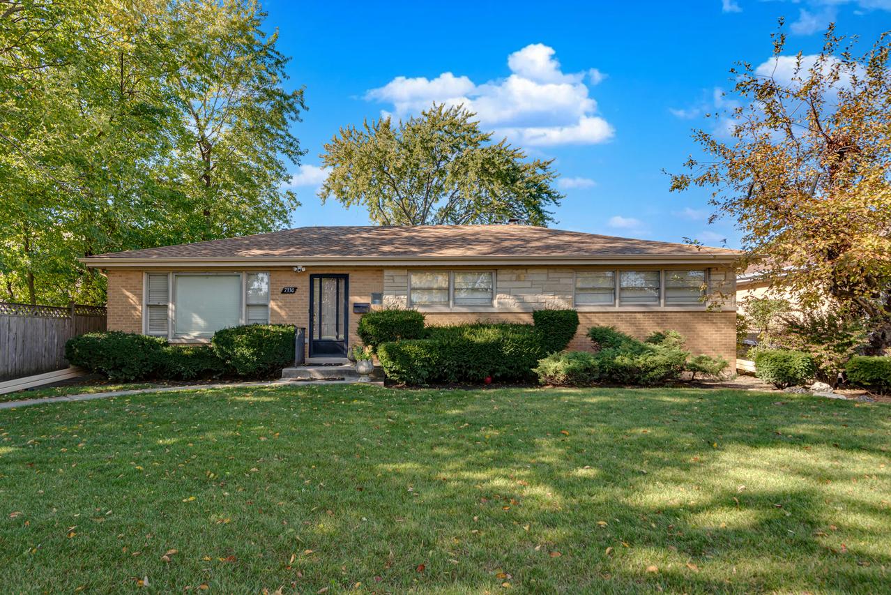 7330 N Kilbourn Ave., Lincolnwood, IL 60712