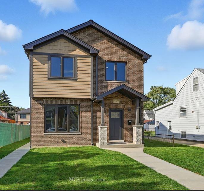 9322 S Trumbull Ave., Evergreen Park, IL 60805