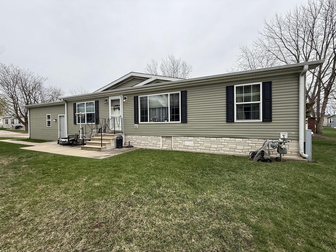 350 Elder Ln., Belvidere, IL 61008
