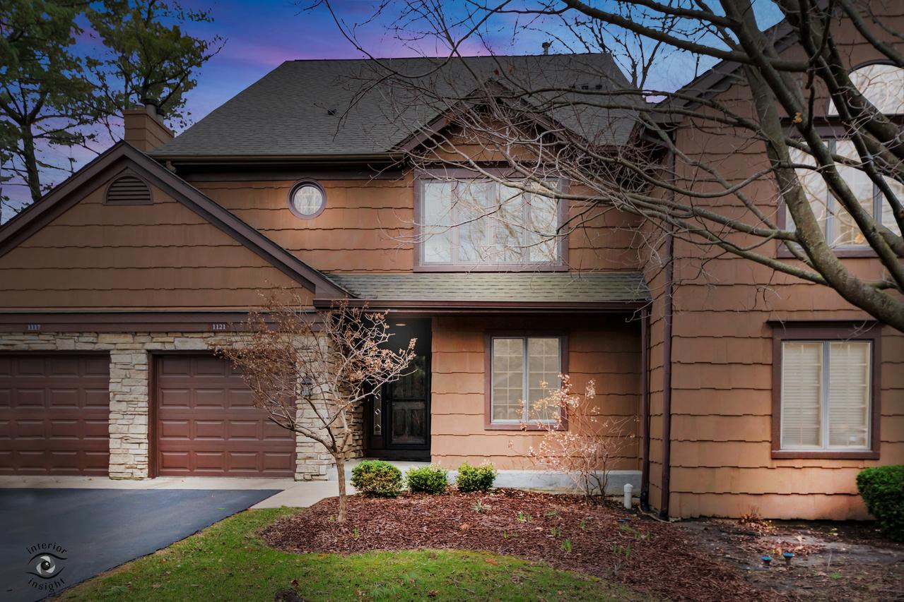 1121 Lacebark Ct., Darien, IL 60561