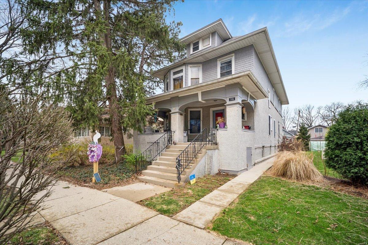715 N Taylor Ave., Oak Park, IL 60302