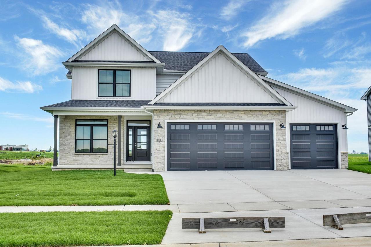 1418 Tinley Ln., Mahomet, IL 61853