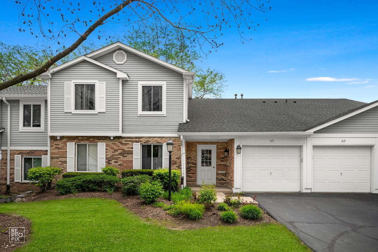 321 Clairemont Ct. #c, Aurora, IL 60504