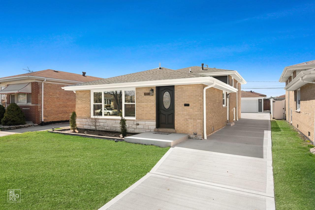 7954 S Kedvale Ave., Chicago, IL 60652