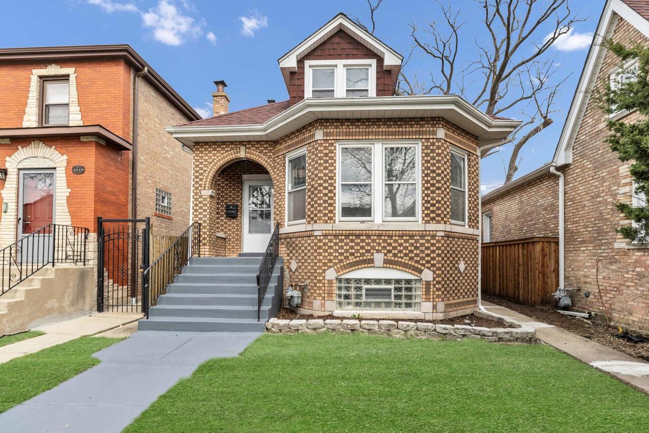 2417 N 76th Ave., Elmwood Park, IL 60707