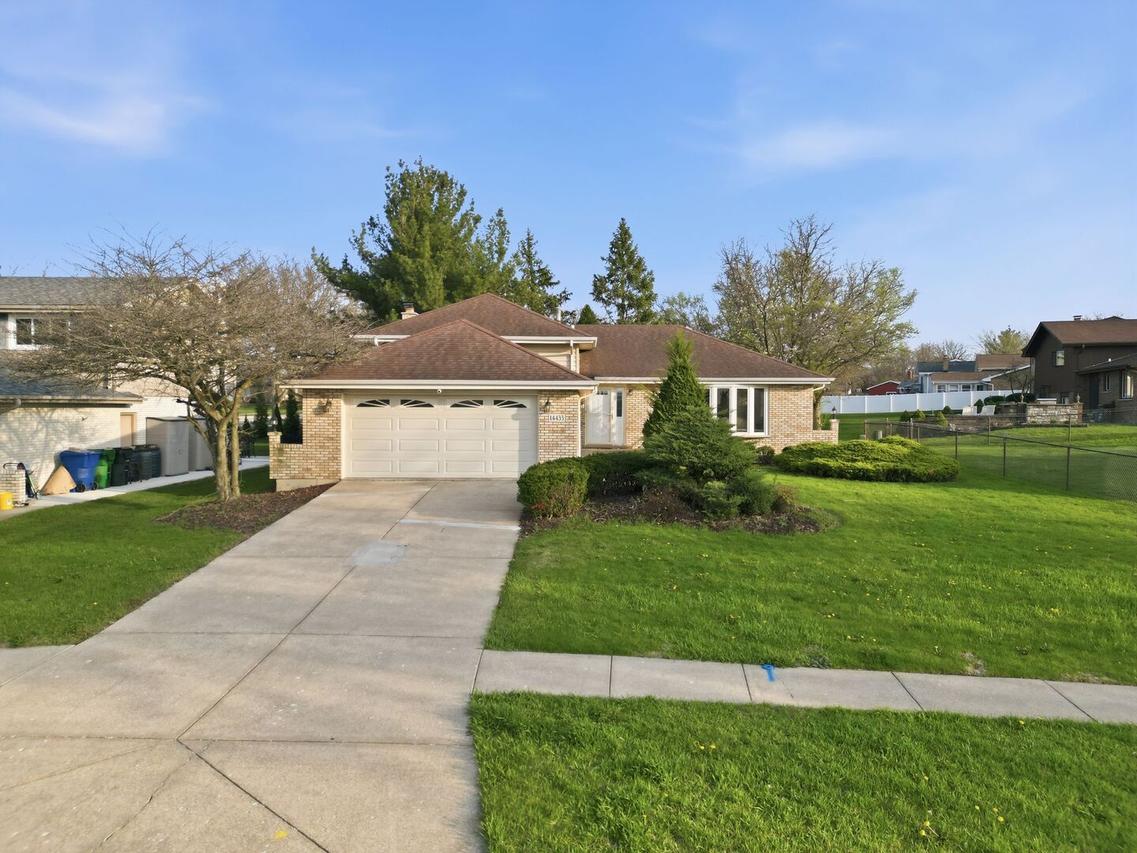 14433 Mallard Dr., Homer Glen, IL 60491