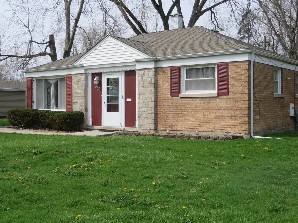 257 Minocqua St., Park Forest, IL 60466