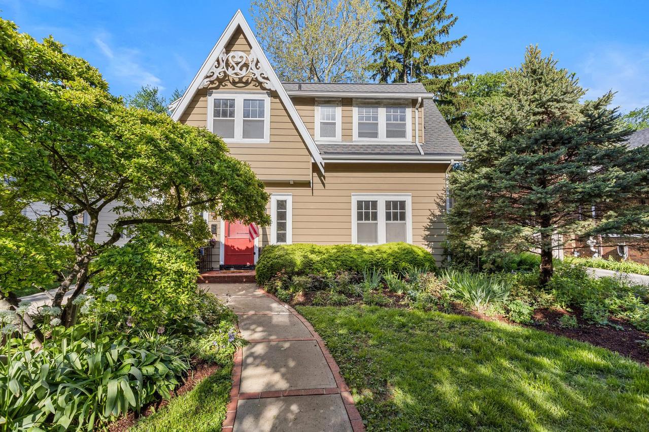 713 S Lynn St., Champaign, IL 61820