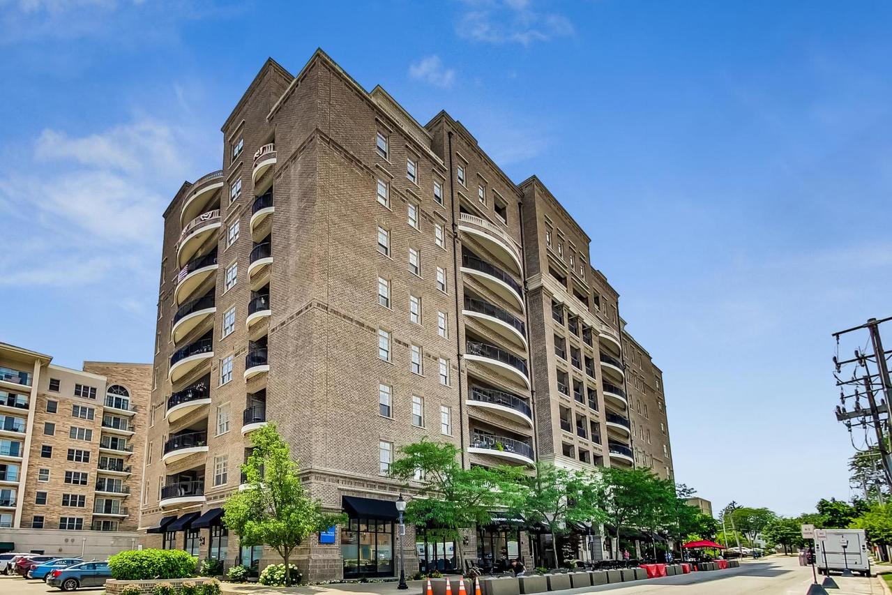 [Address Hidden by Seller], Arlington Heights, IL 60005