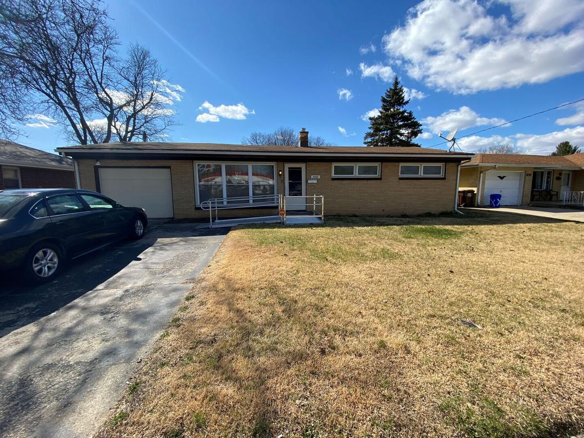 3008 N Rockton Ave., Rockford, IL 61103