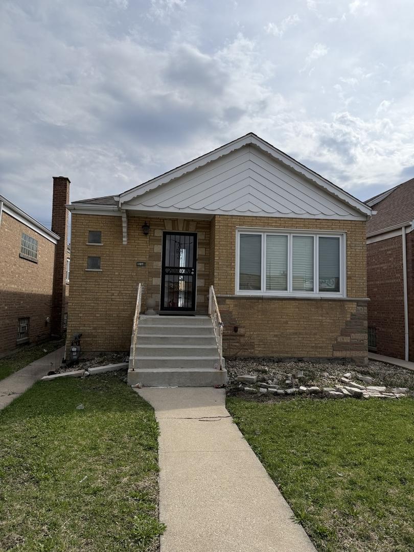 3909 W 71st St., Chicago, IL 60629