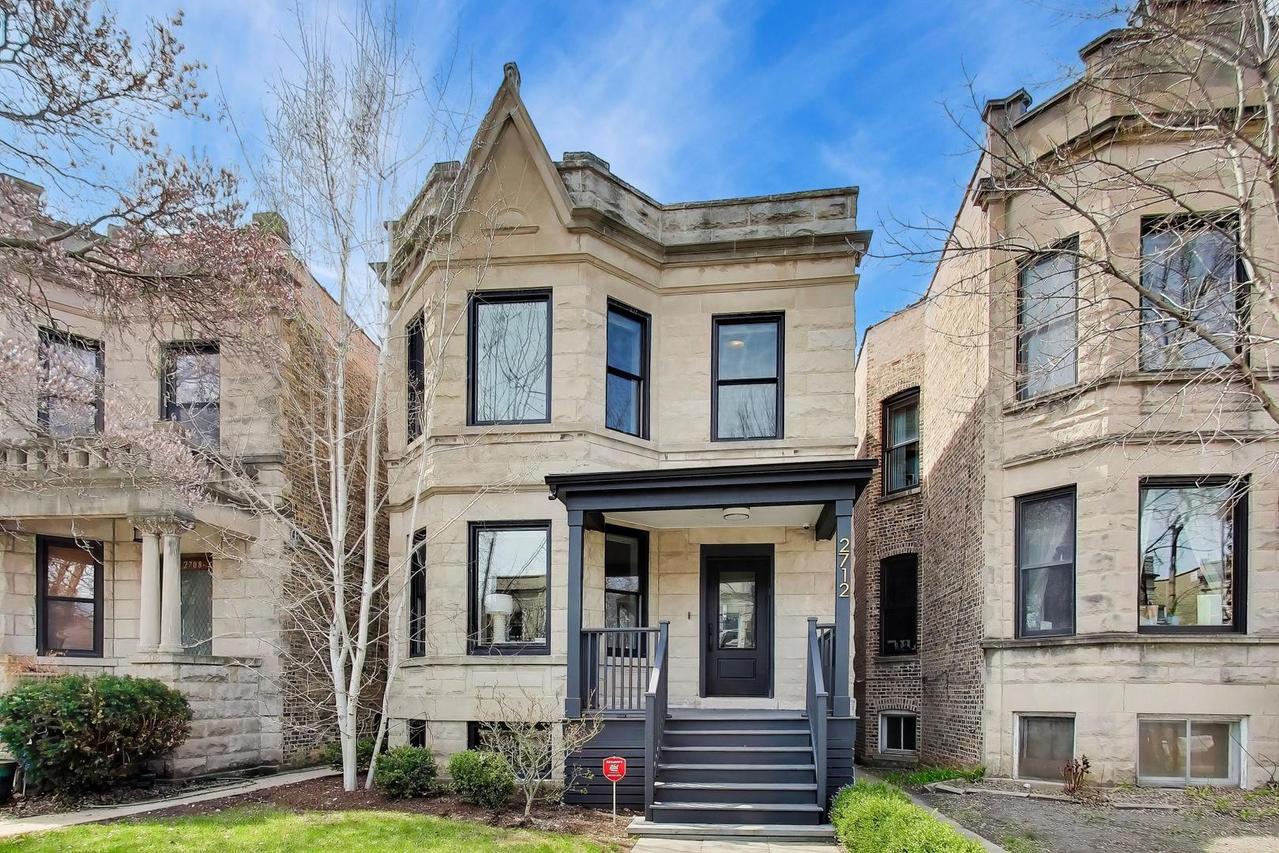 2712 N Francisco Ave., Chicago, IL 60647
