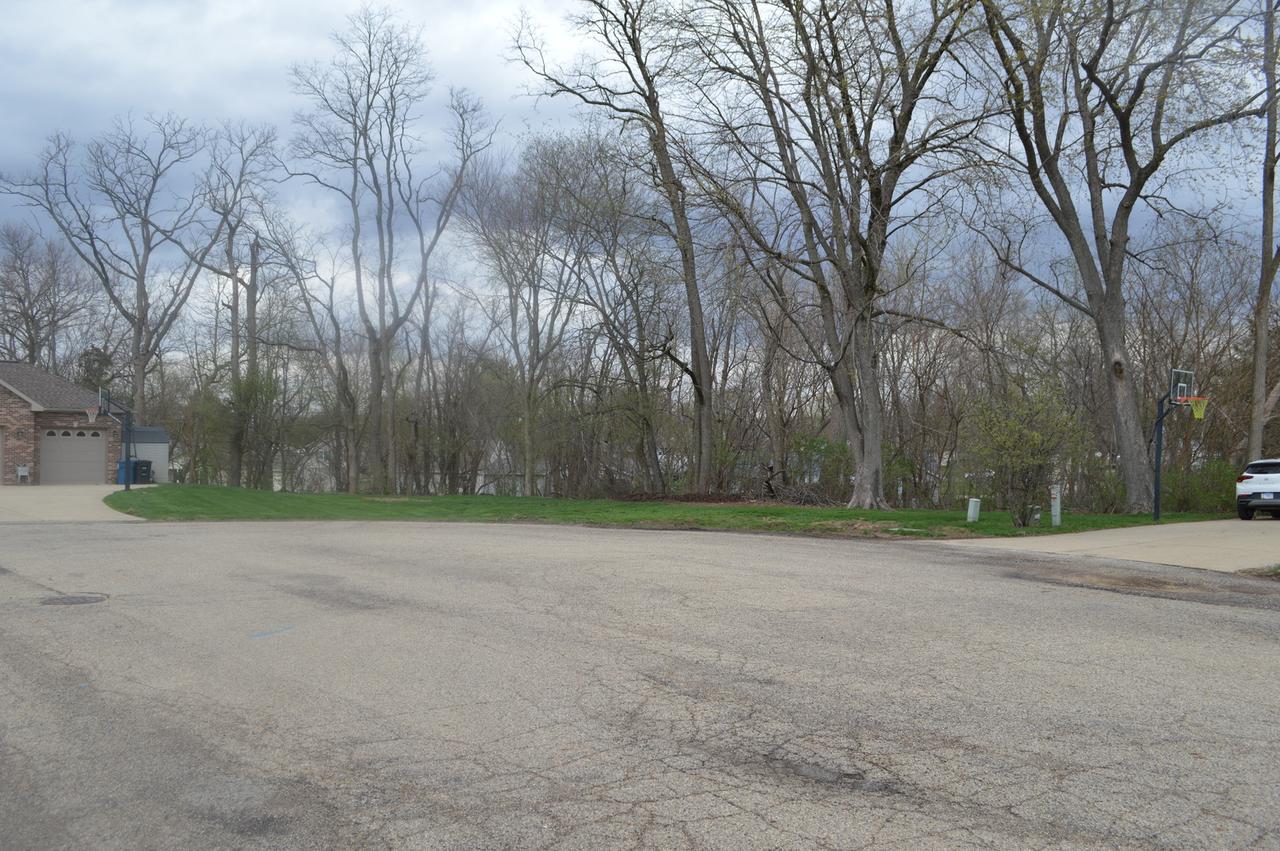 1005 W Winding Brook Ct., Princeton, IL 61356