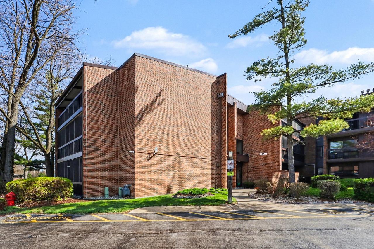 [Address Hidden by Seller], Oak Forest, IL 60452