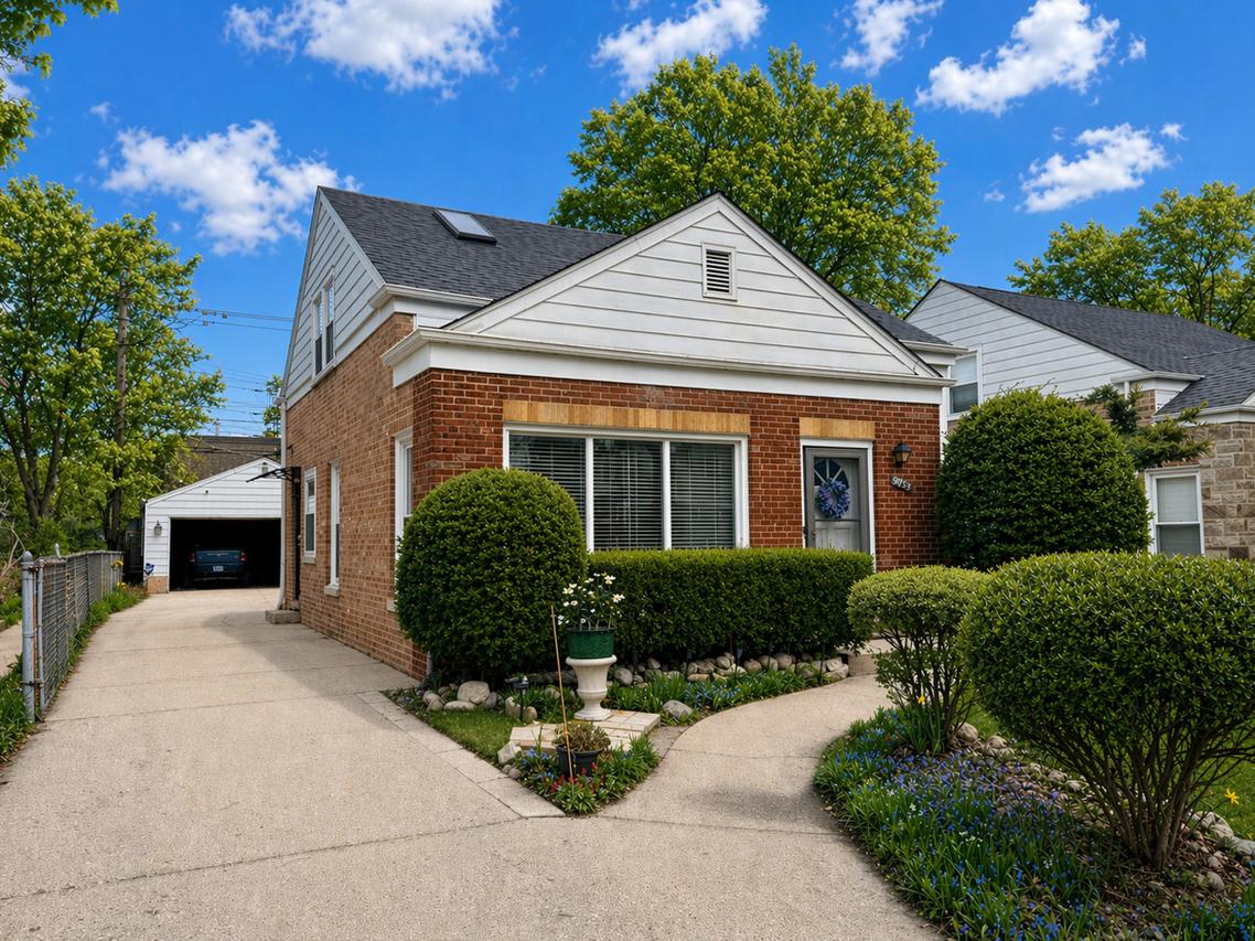 9153 Laramie Ave., Skokie, IL 60077
