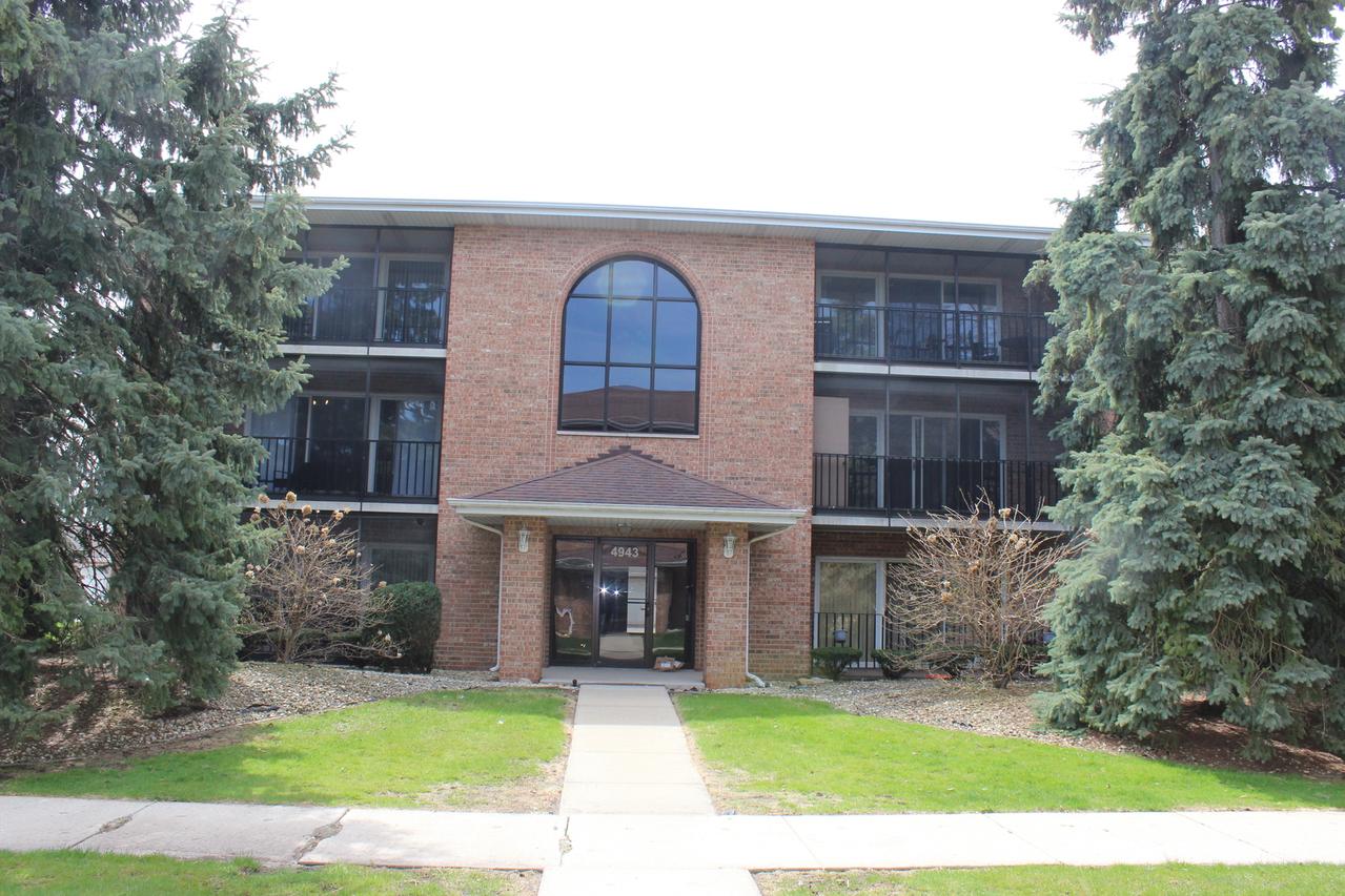 4943 E Circle Dr. #305, Crestwood, IL 60418