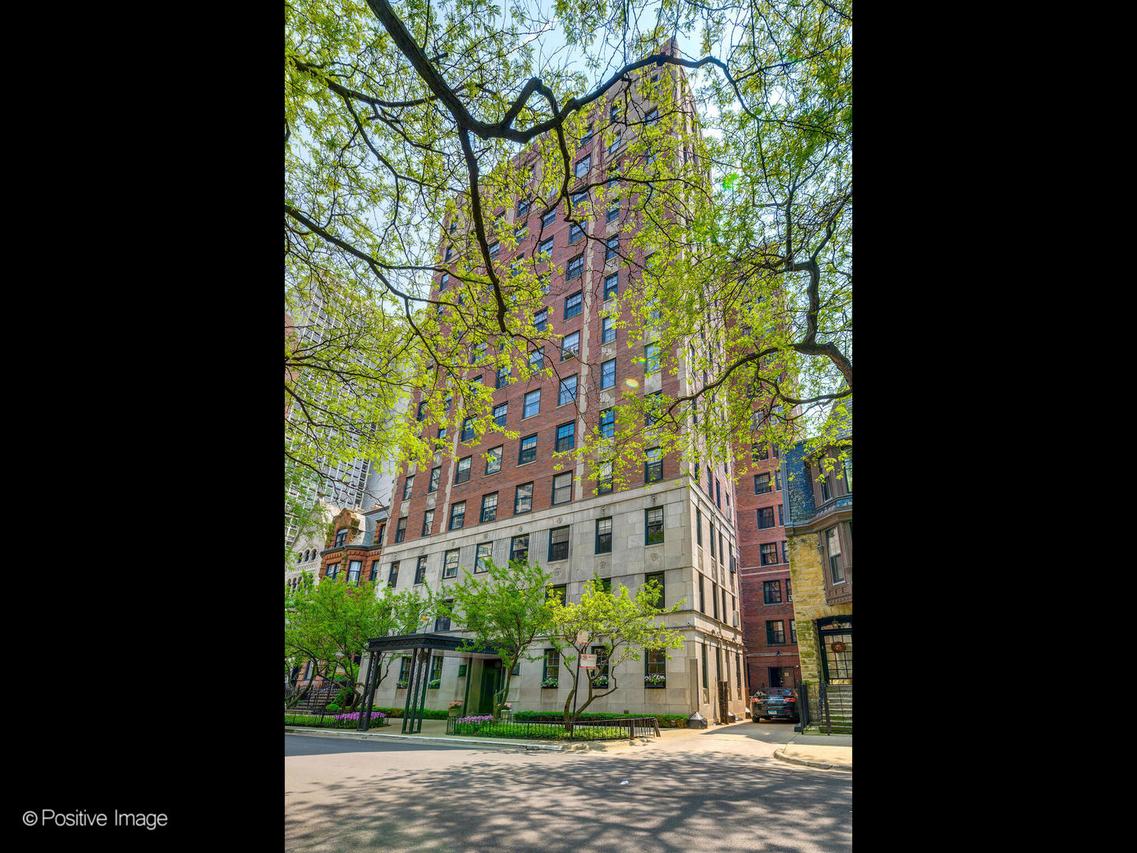 73 E Elm St. #4B, Chicago, IL 60611