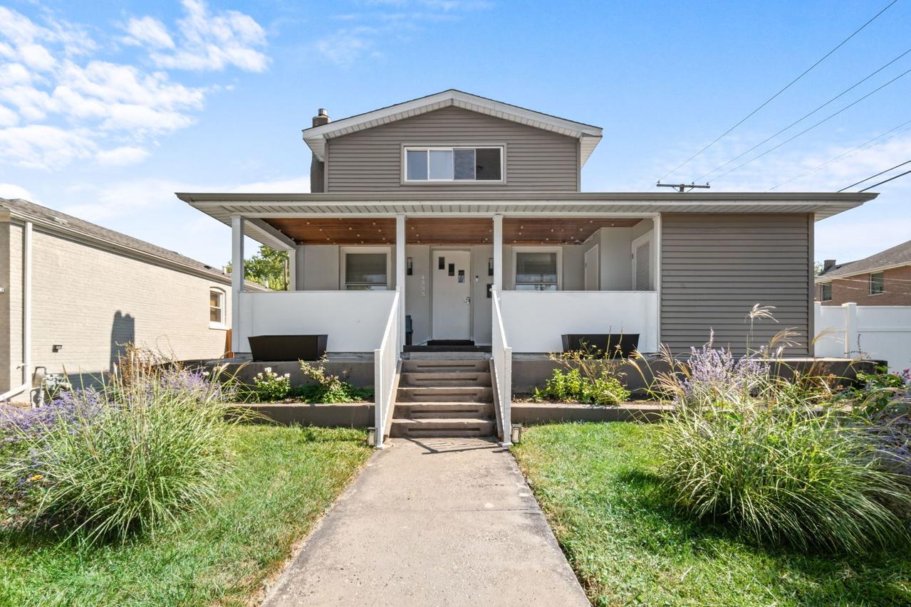 4333 Blanchan Ave., Brookfield, IL 60513