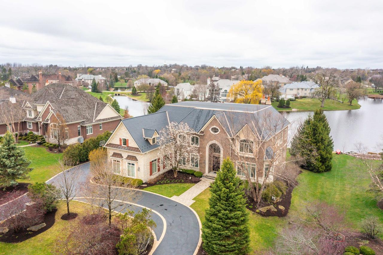 435 Winfield Ln., Inverness, IL 60010