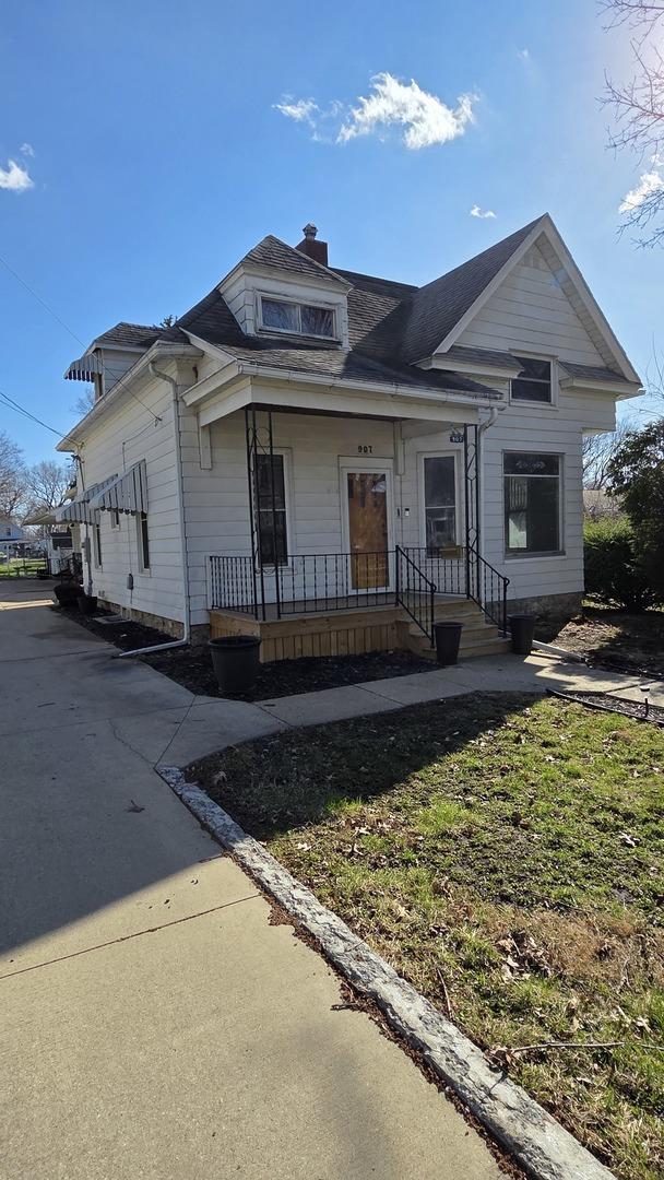 907 W 2nd St., Rock Falls, IL 61071