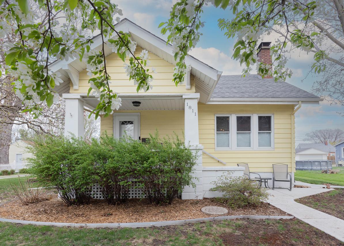 1811 34th St., Rock Island, IL 61201