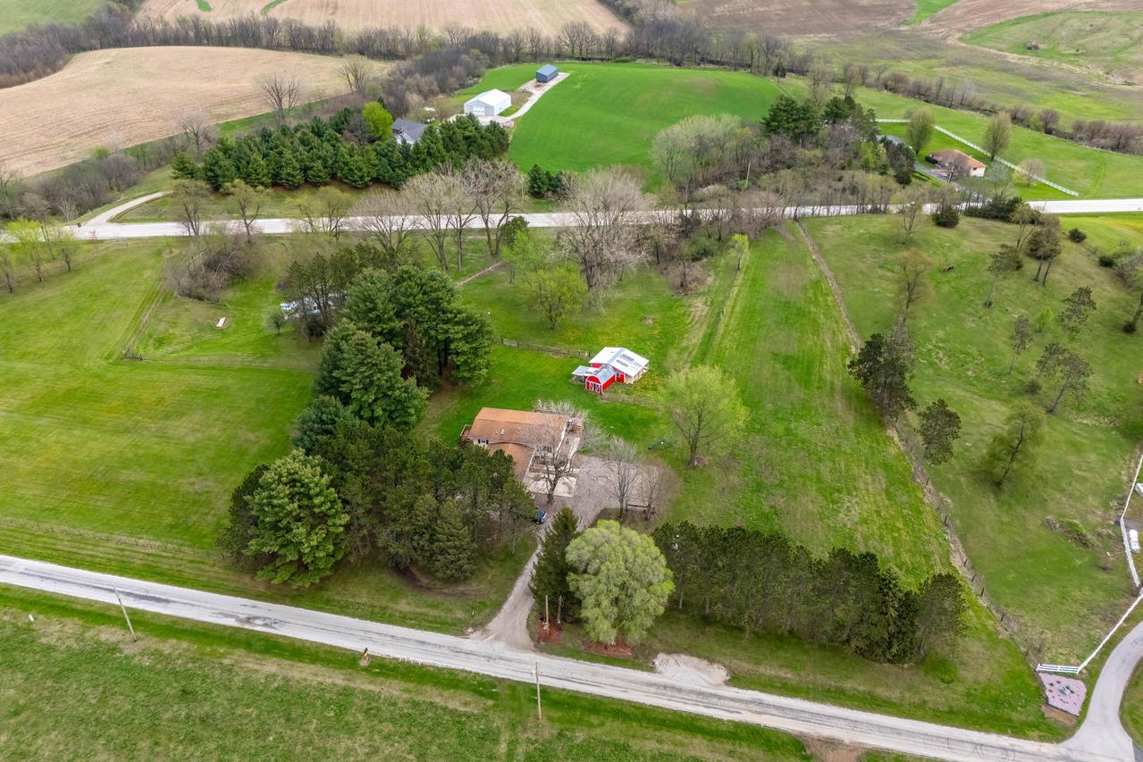 1487 Mccloud Rd., Aledo, IL 61231