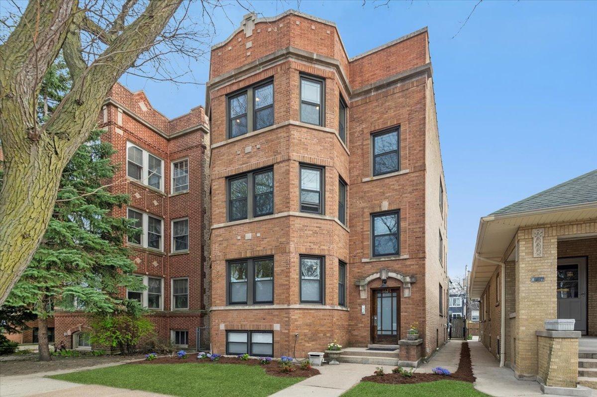 1625 W Catalpa Ave. #3, Chicago, IL 60640