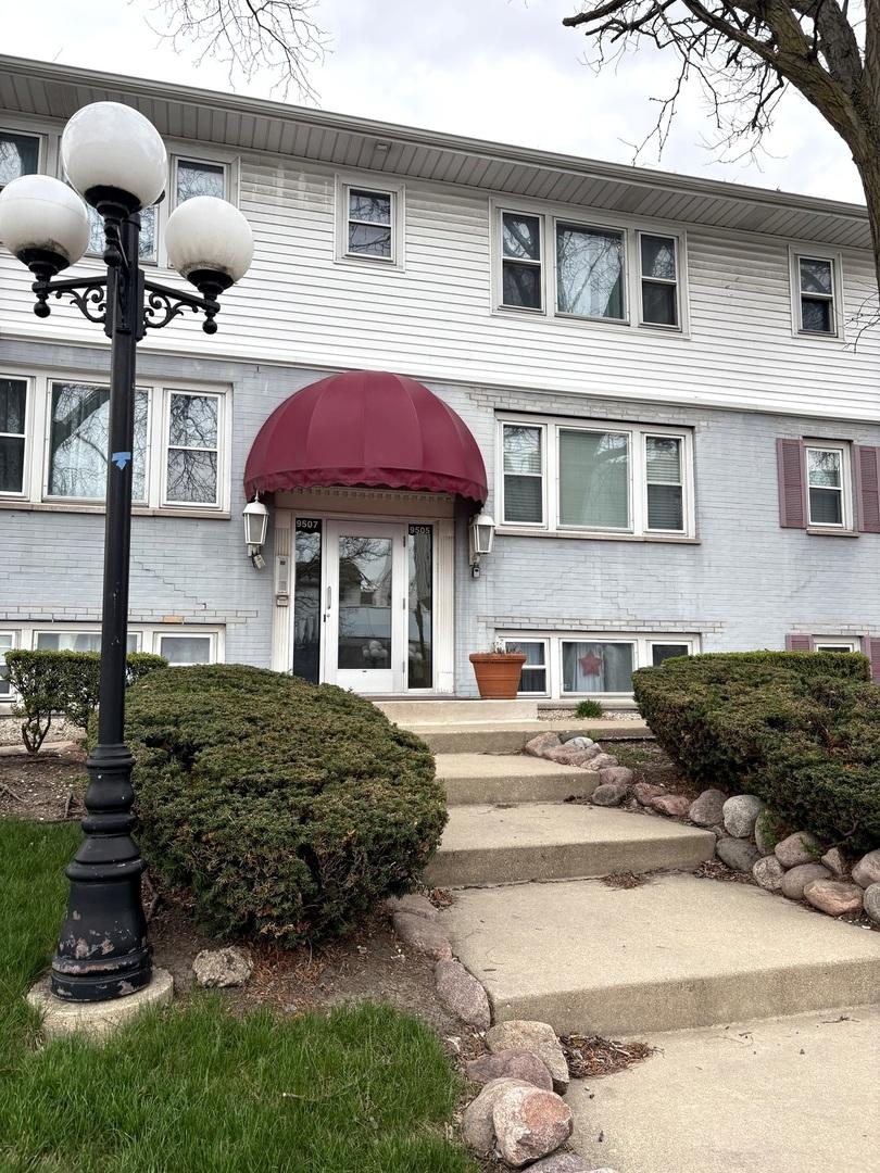 9507 Kelvin Ln. #2331, Schiller Park, IL 60176
