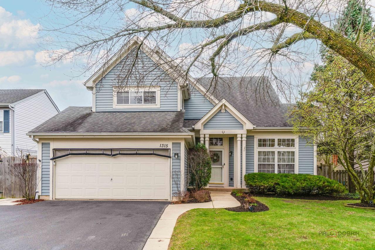 1315 Lily Ct., Grayslake, IL 60030