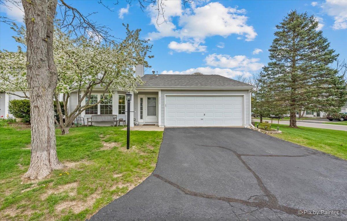 3202 Lynette Ln., Island Lake, IL 60042