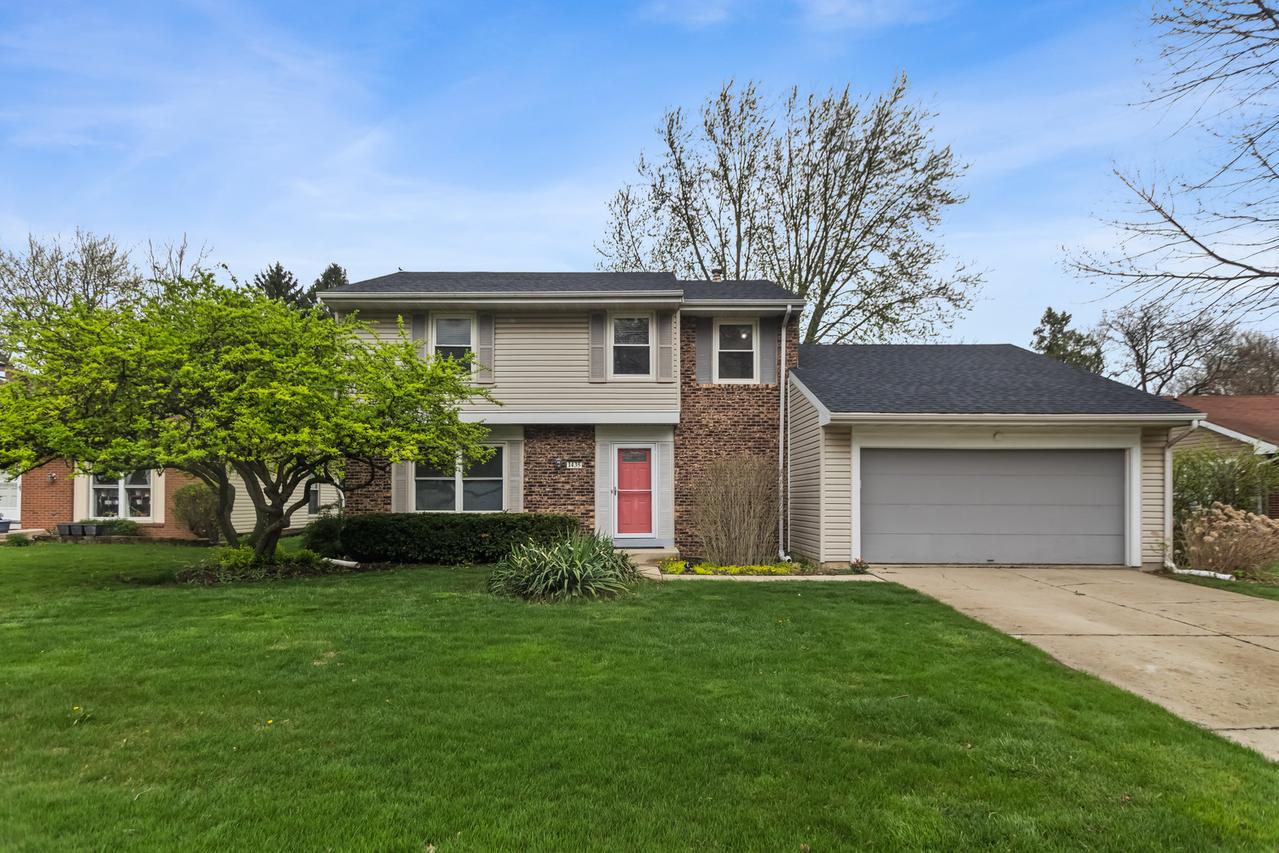 1435 Sunnybrook Dr., Naperville, IL 60540