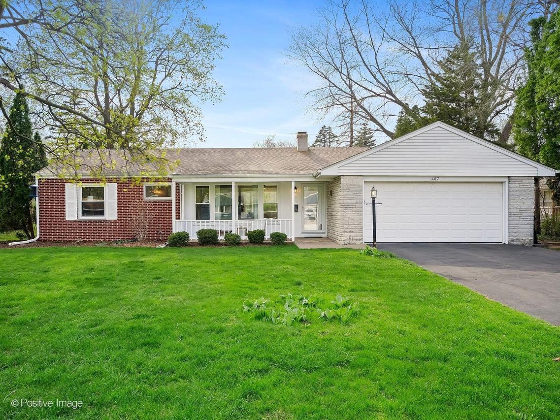 407 10th Ct., St. Charles, IL 60174