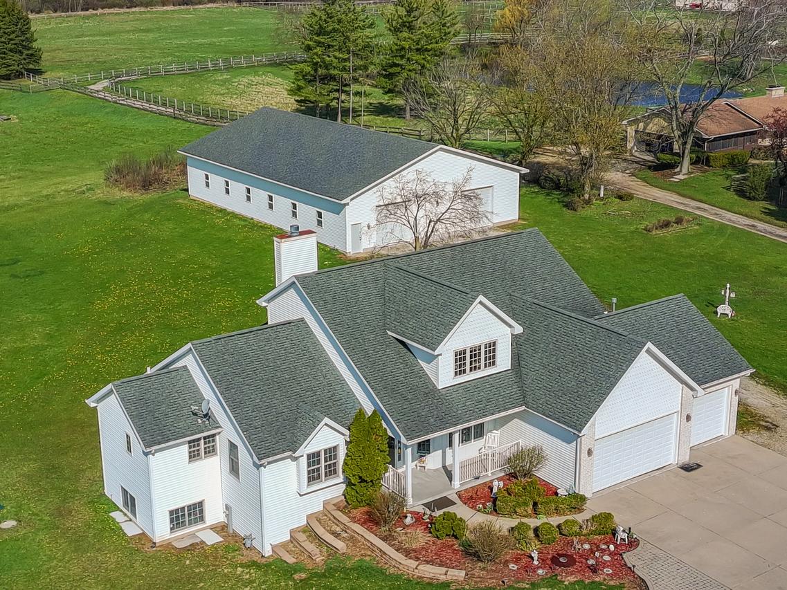 41604 N Hunt Club Rd., Wadsworth, IL 60083