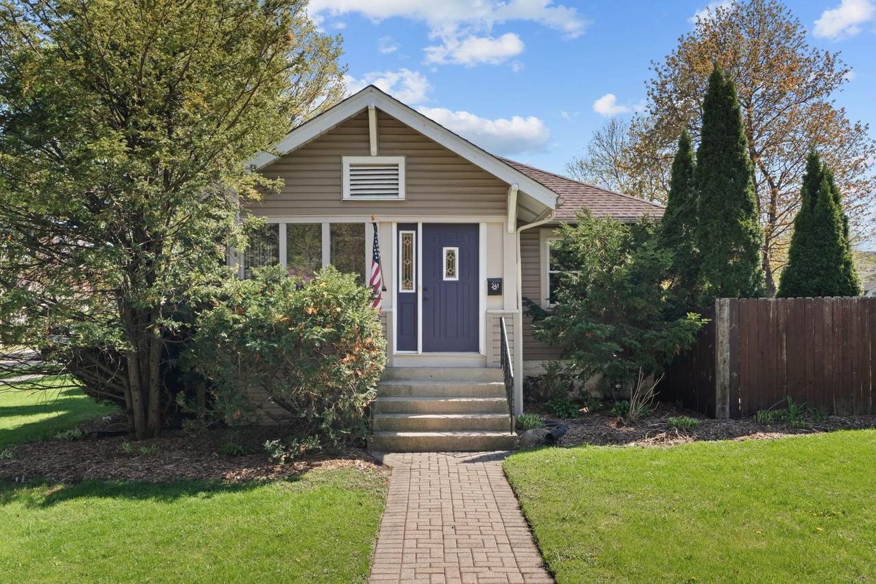 241 E Terra Cotta Ave., Crystal Lake, IL 60014