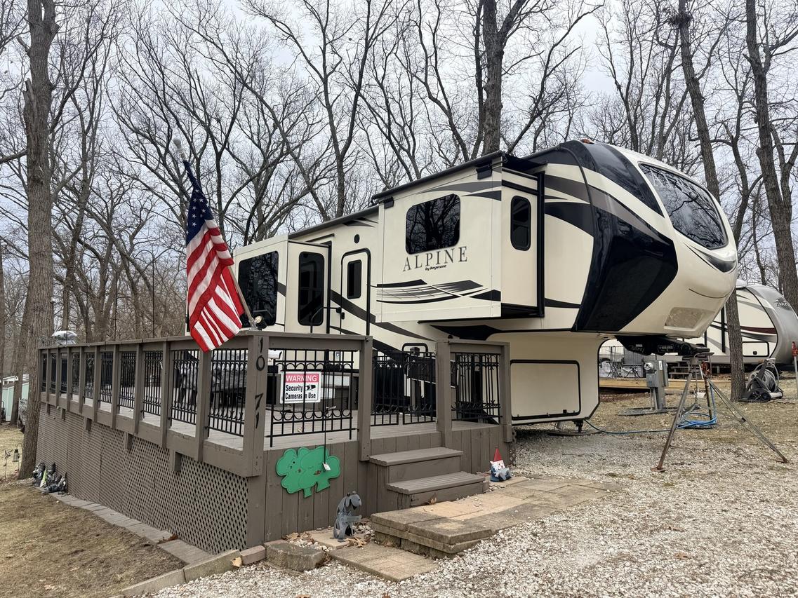 10-71 Woodhaven Lakes, Sublette, IL 61367