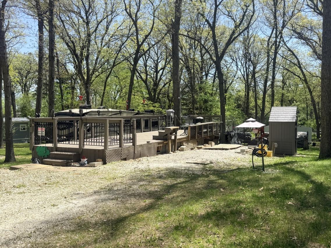 10-71 Woodhaven Lakes, Sublette, IL 61367