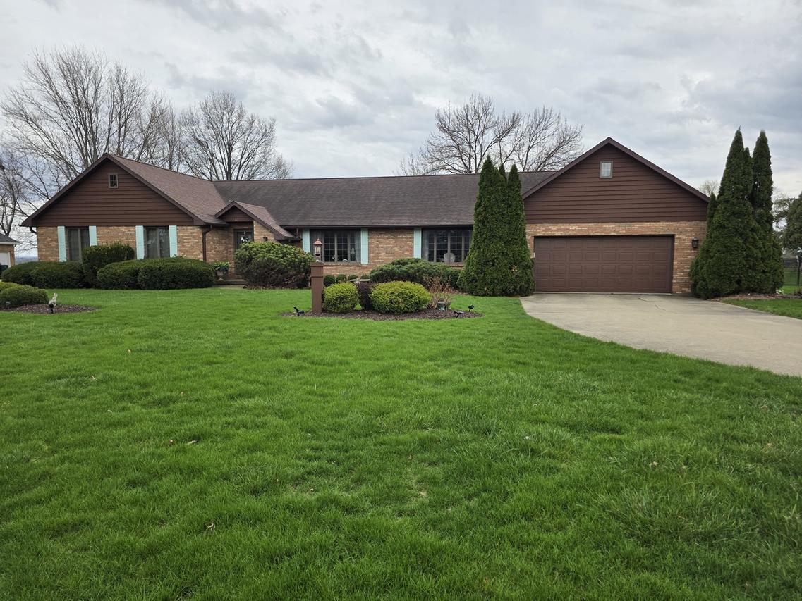 47 Carriage Hill Ct., Sterling, IL 61081