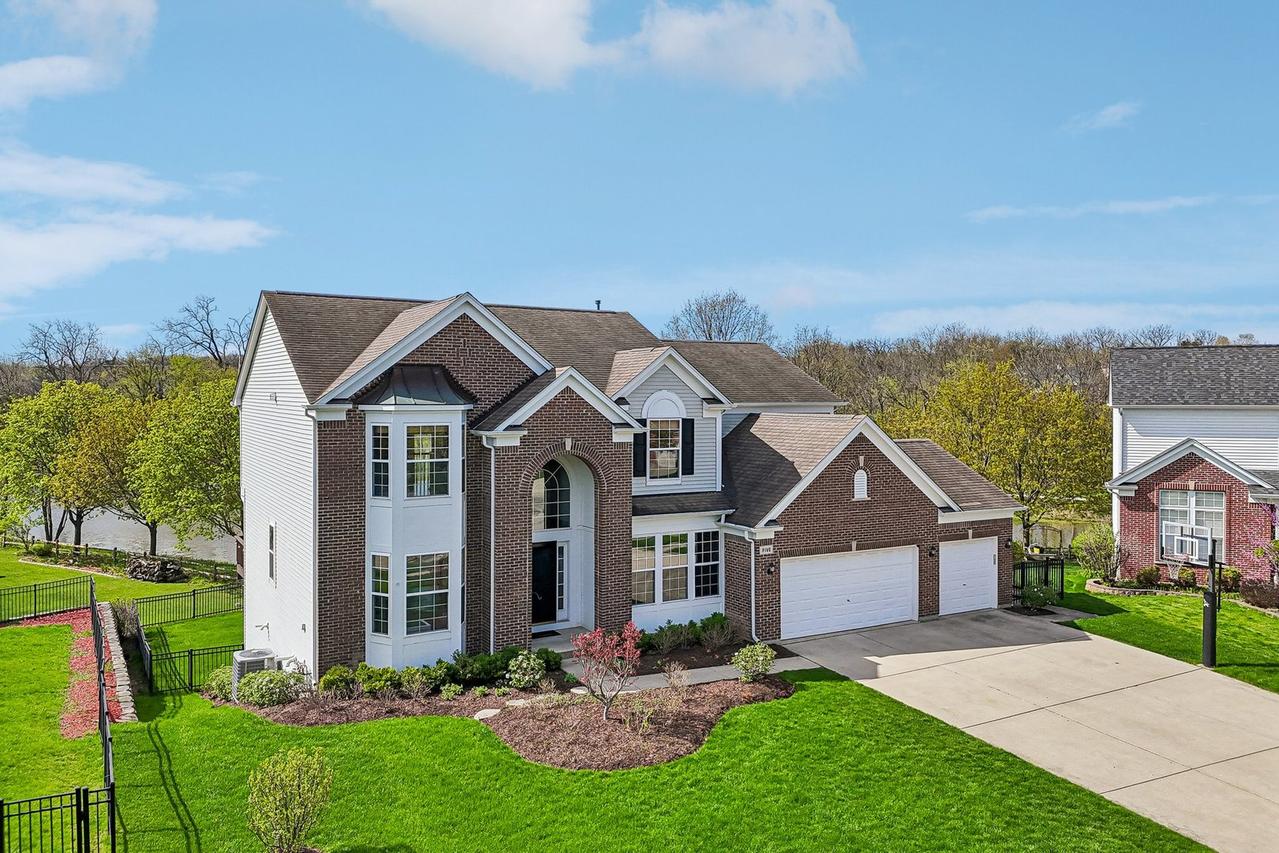 5 Orchid Ct., Streamwood, IL 60107
