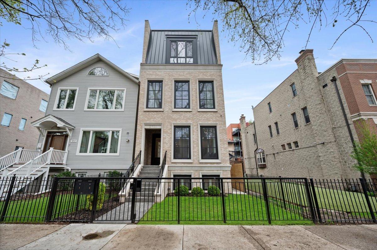 2711 N Dayton St. #1, Chicago, IL 60614