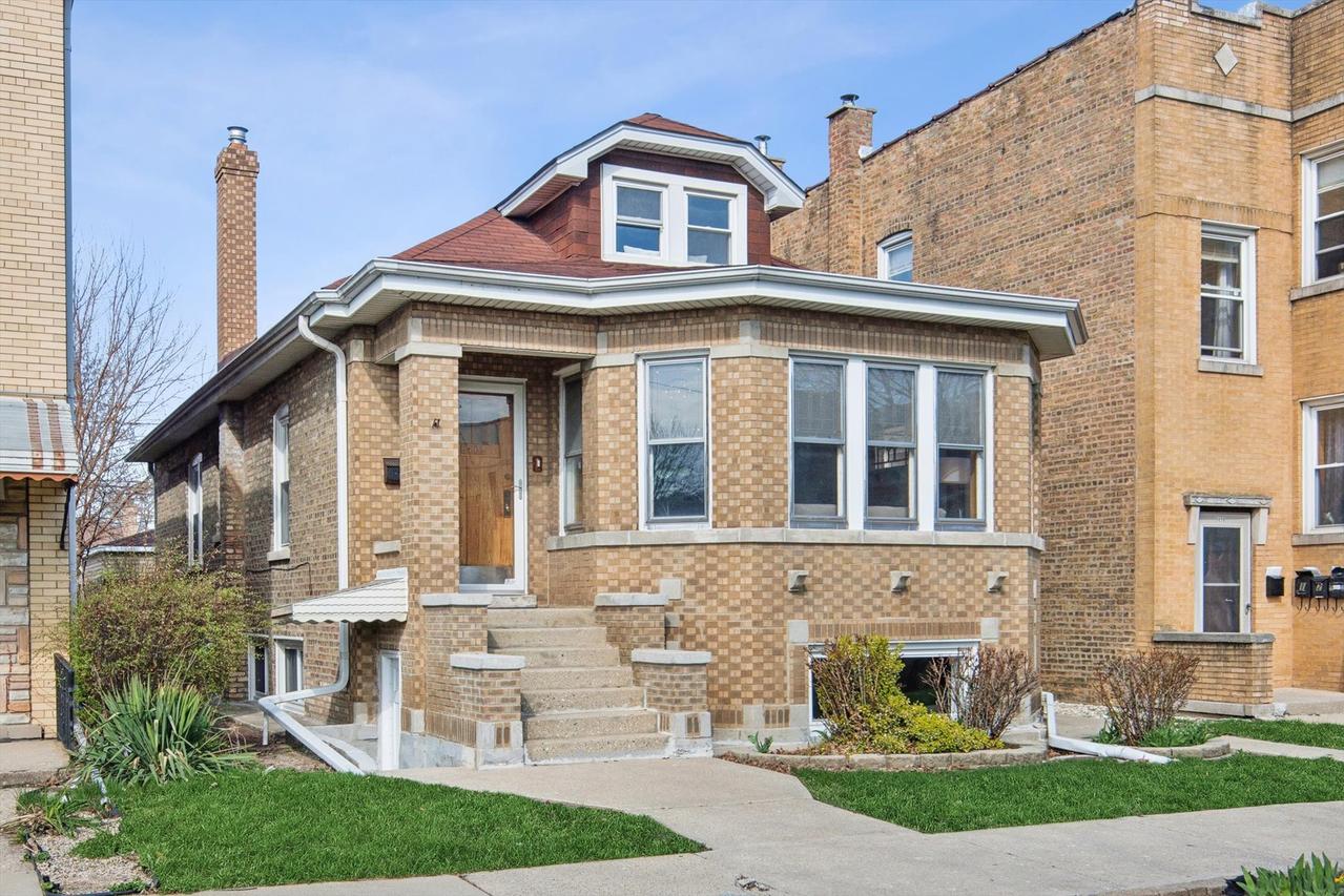 5604 N Mango Ave., Chicago, IL 60646