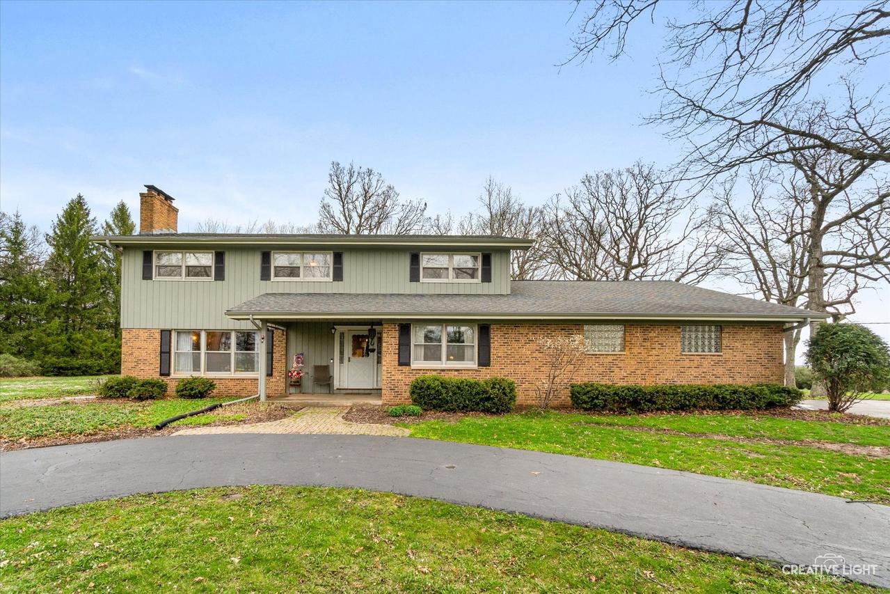 43W762 Mcdonald Rd., Elgin, IL 60124