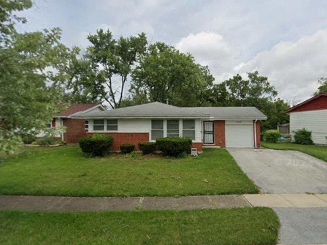 3212 Maple Ln., Hazel Crest, IL 60429