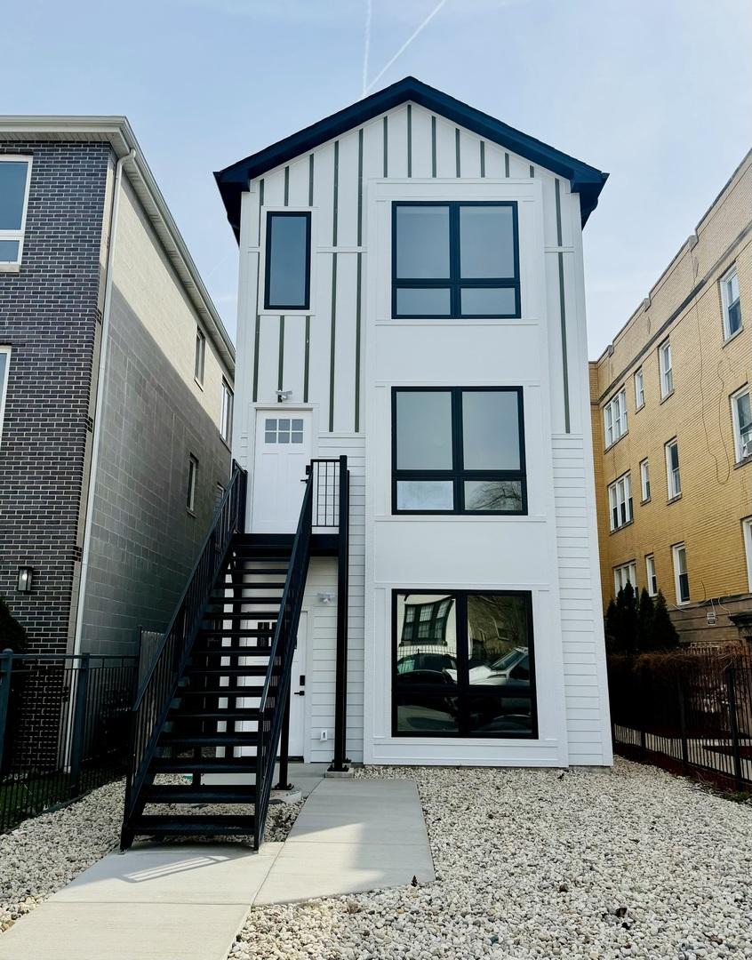 1245 S Fairfield Ave., Chicago, IL 60608