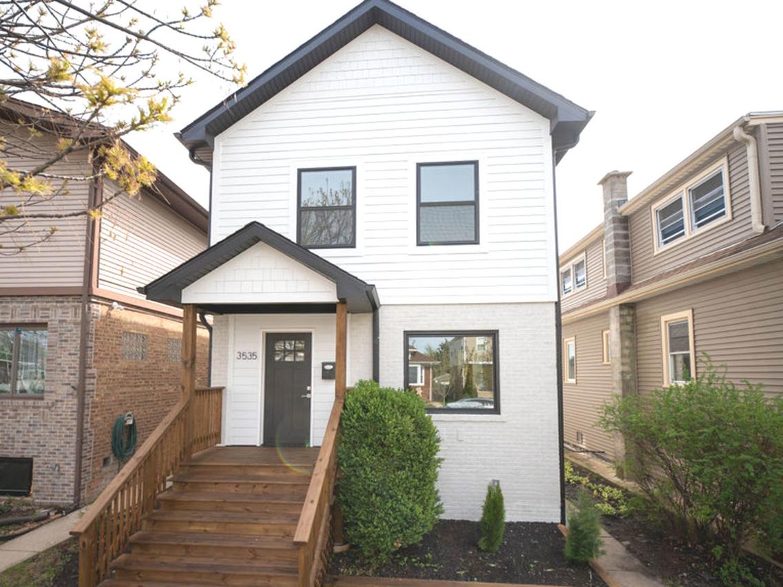 3535 N Osceola Ave., Chicago, IL 60634