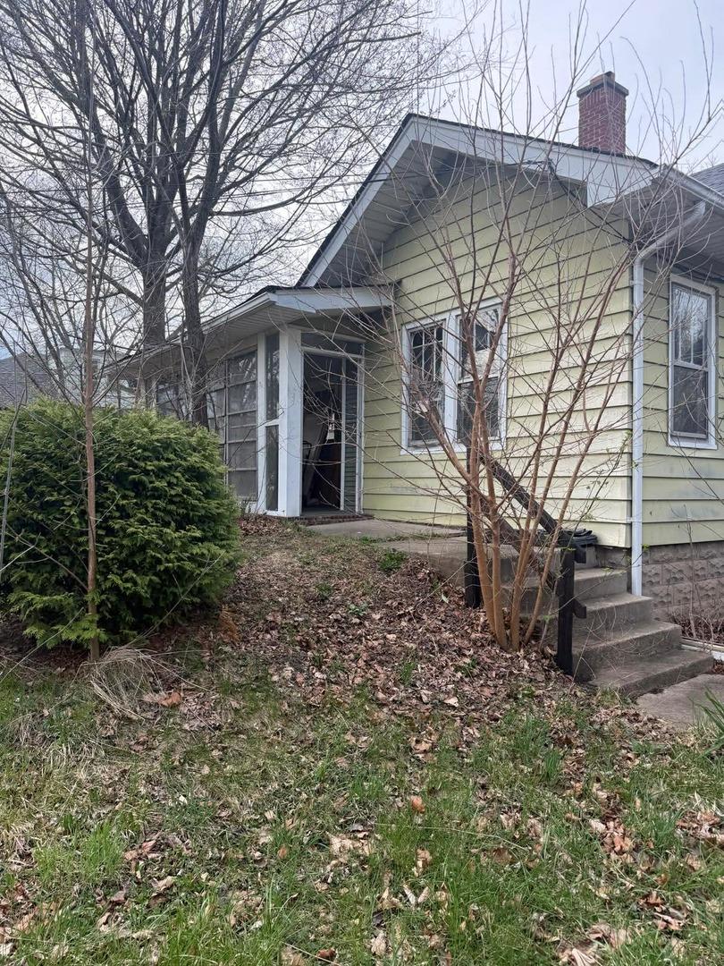 10802 W York House Rd., Beach Park, IL 60087