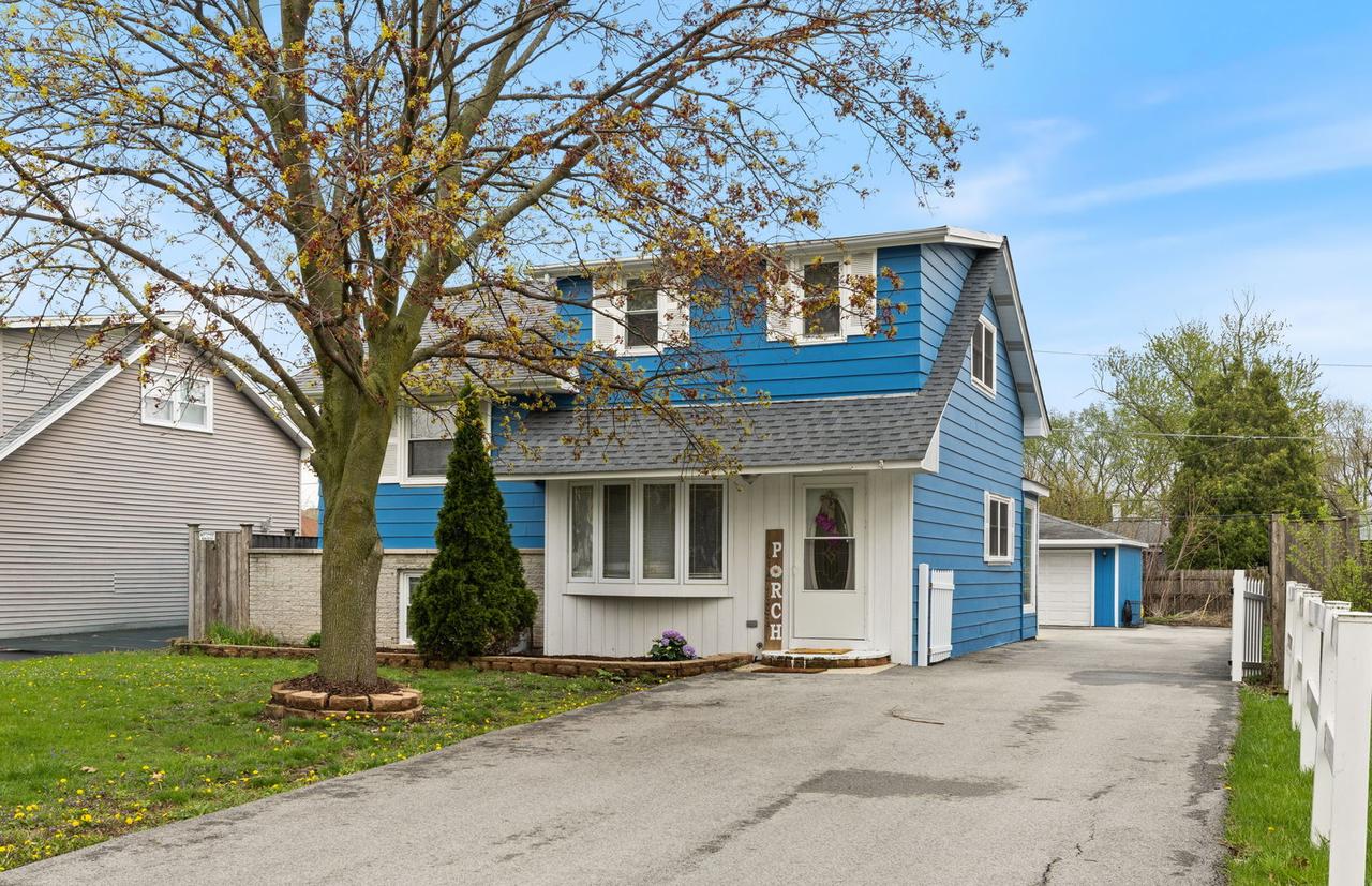 3915 Liberty Blvd., Westmont, IL 60559