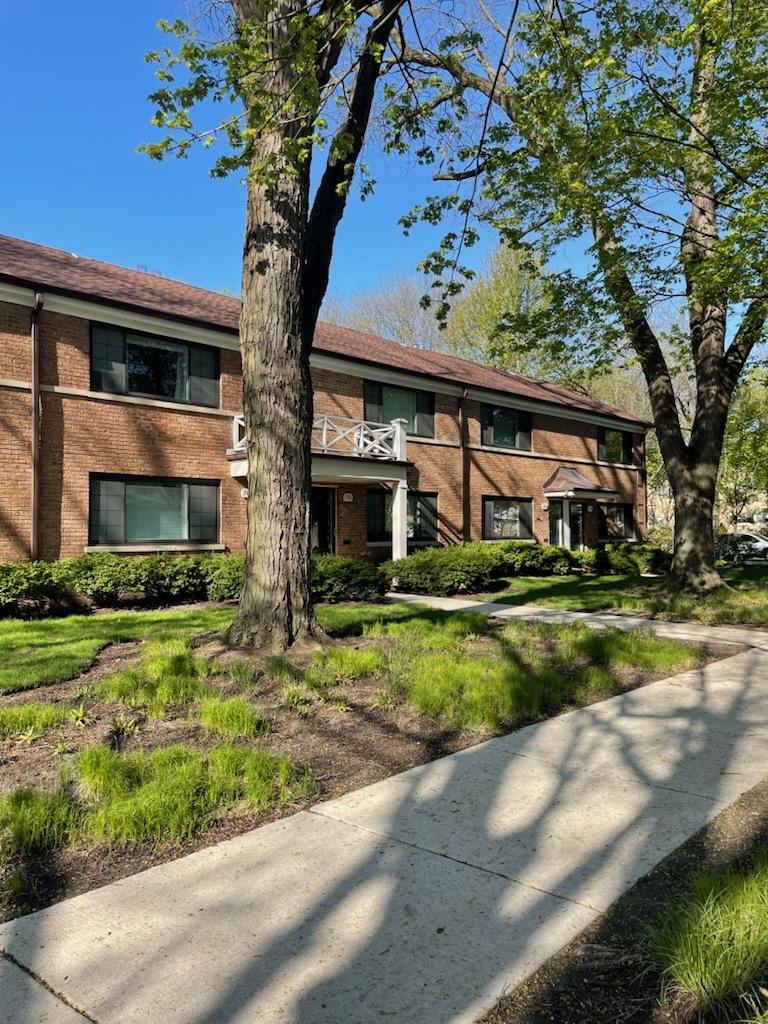 704 Dodge Ave., Evanston, IL 60202