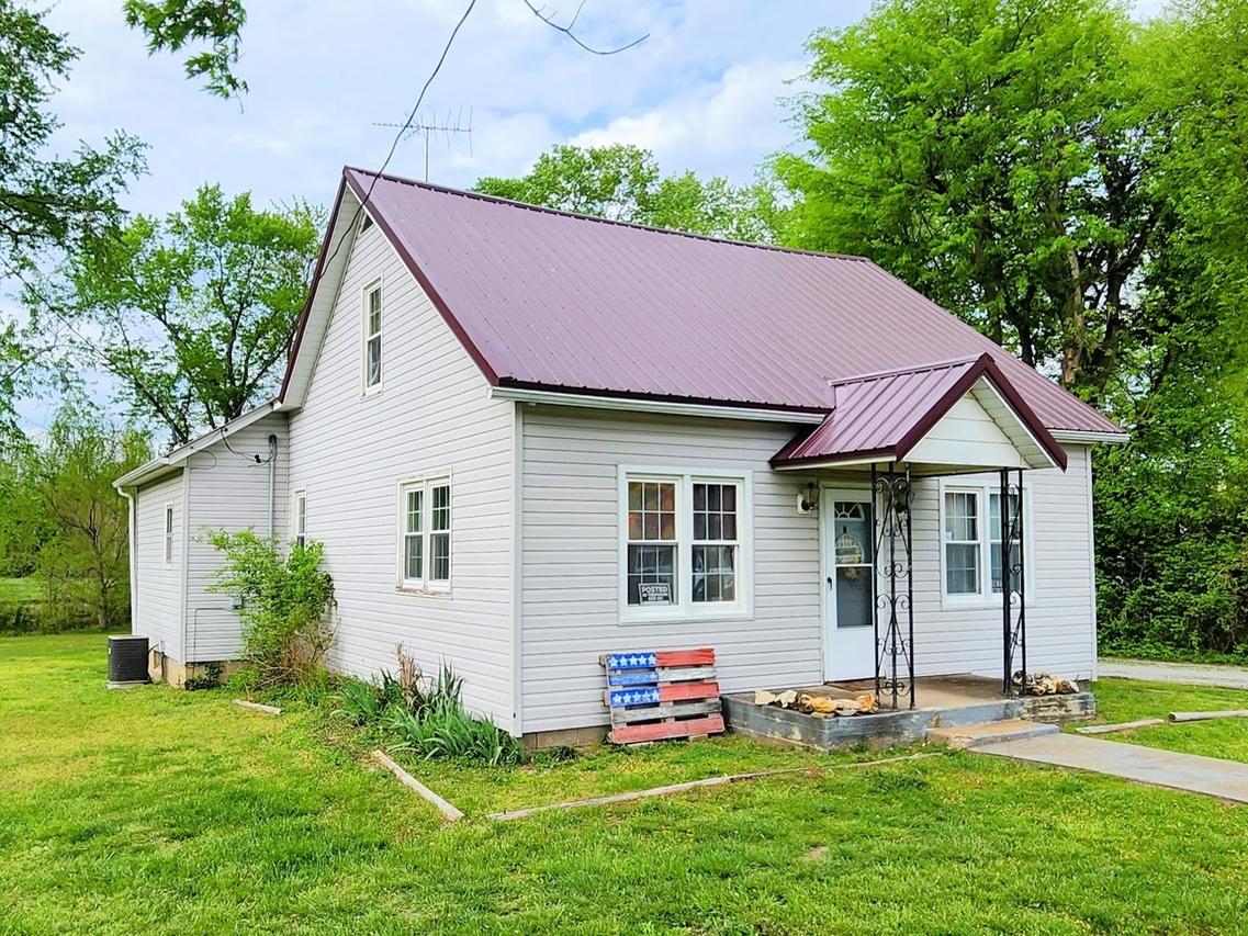 205 W Maple St., Coulterville, IL 62237